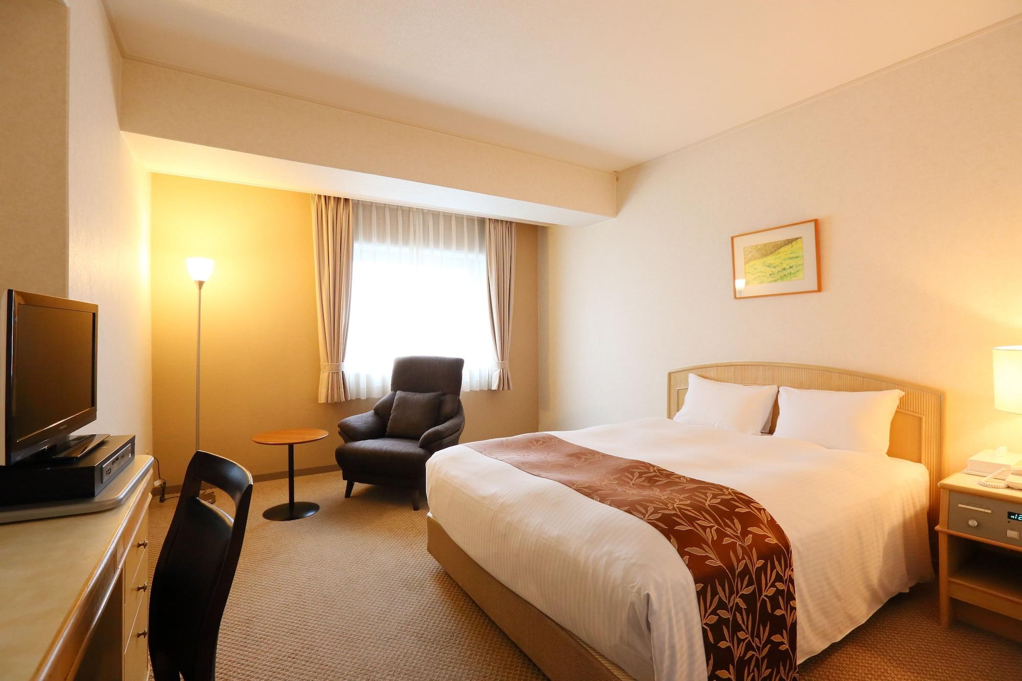Hotel Hiroshima Garden Palace Экстерьер фото