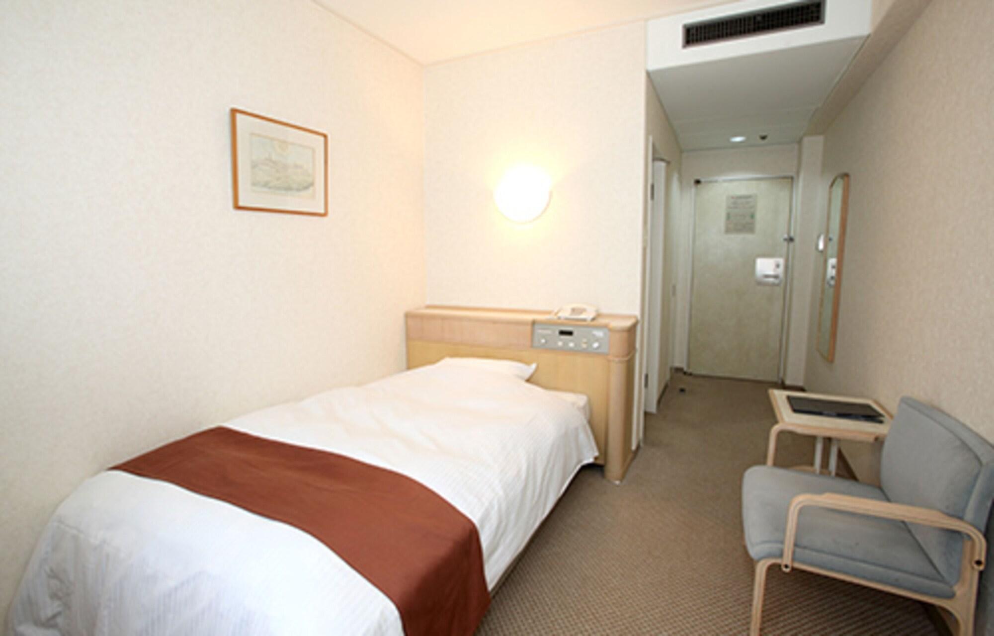 Hotel Hiroshima Garden Palace Экстерьер фото