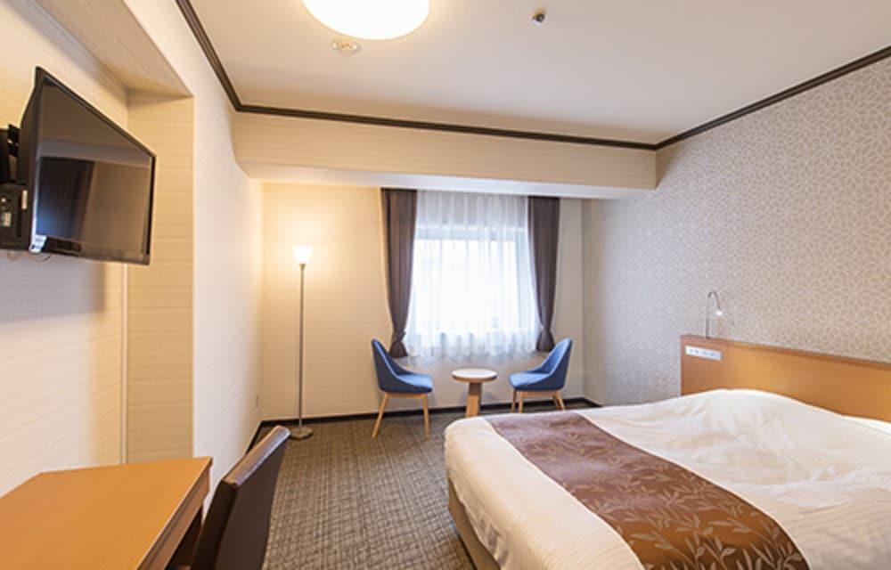 Hotel Hiroshima Garden Palace Экстерьер фото