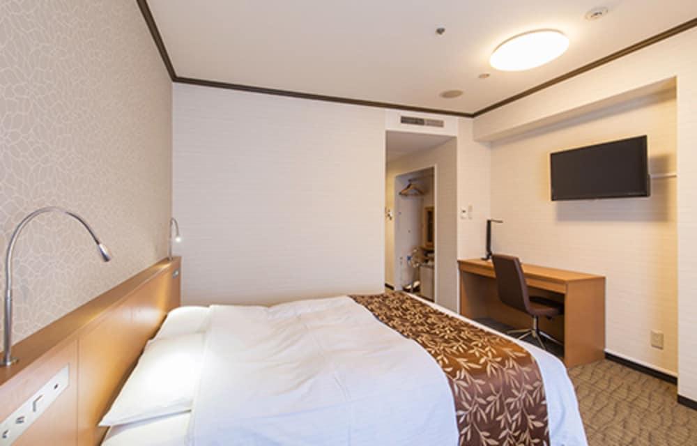 Hotel Hiroshima Garden Palace Экстерьер фото